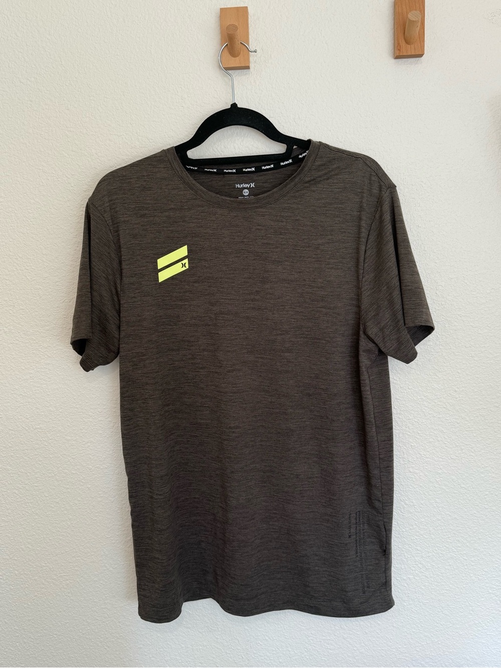 Hurley Men's Heathered Olive Performance Tee